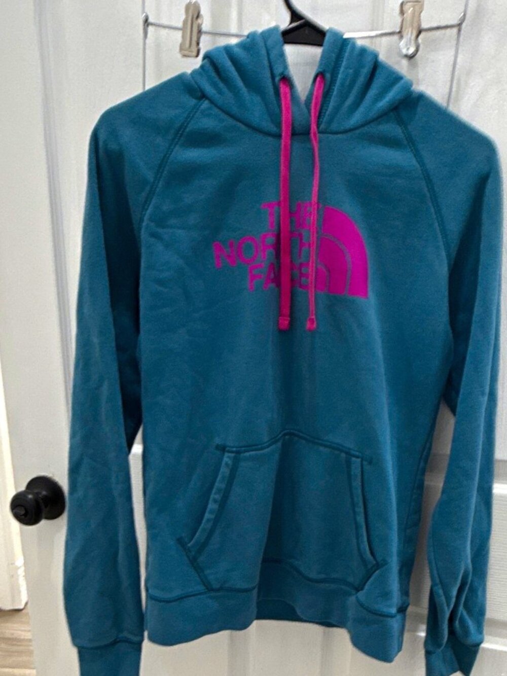 The North Face Women’s M Pullover Hoodie Blue/Pink Logo Fleece Pockets